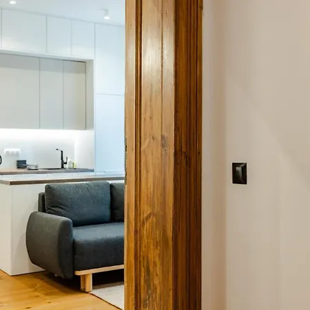 Two Bedroom Very Berry In With Desk By Renters