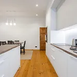 Two Bedroom Very Berry In With Desk By Renters *
