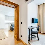 Two Bedroom Very Berry In With Desk By Renters Poznań
