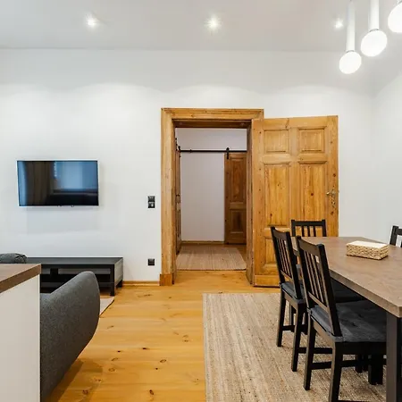 Two Bedroom Very Berry In With Desk By Renters * Poznan